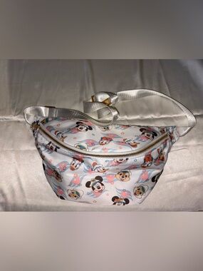 White Disney Print Crossbody Belt Bag!✨
